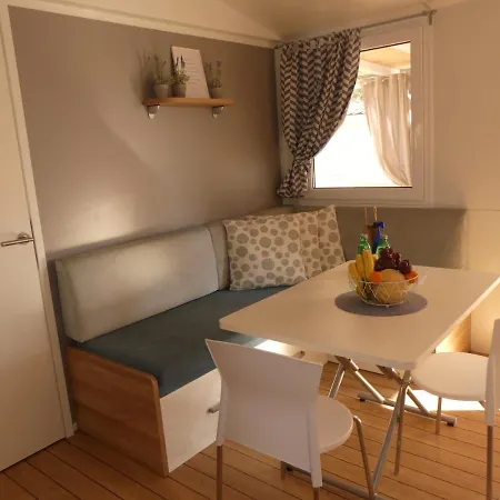 Blue Wave Mobile Campsite Biograd Na Moru