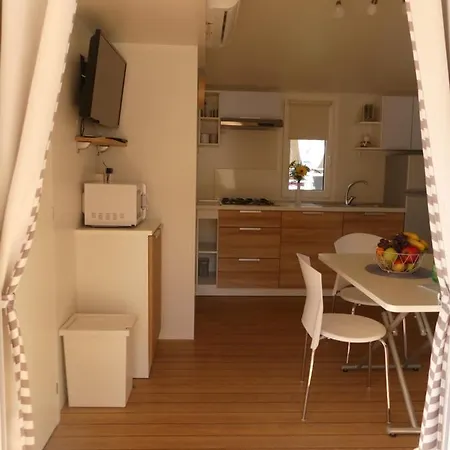 Blue Wave Mobile Campsite Biograd Na Moru