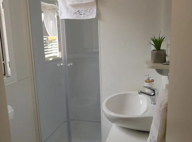 Blue Wave Mobile Kamp 4*